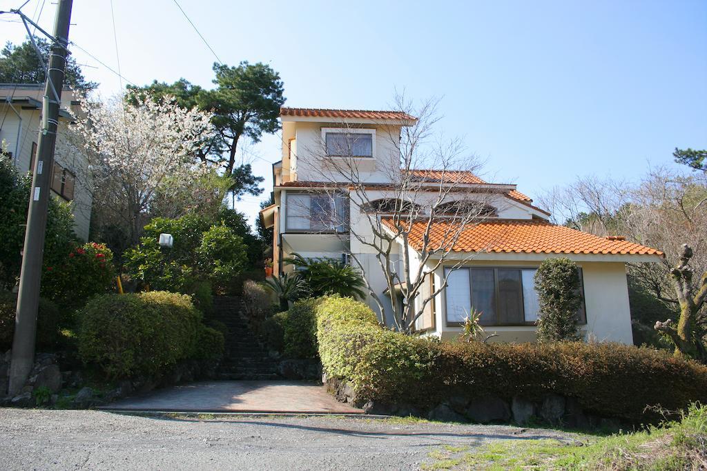 Izumigo Izukogen Dog Paradise Hotel & Cottage Ito  Exterior foto