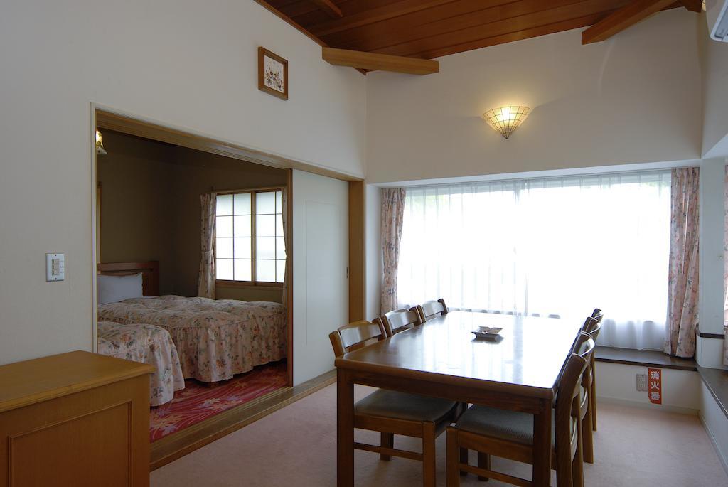 Izumigo Izukogen Dog Paradise Hotel & Cottage Ito  Zimmer foto